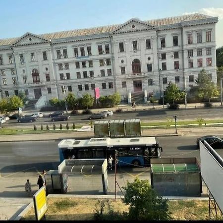 Apartament Lux Ultracentral Craiova Buitenkant foto