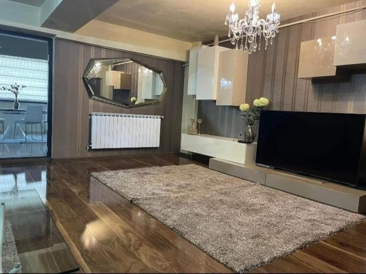 Apartament Lux Ultracentral Craiova Buitenkant foto