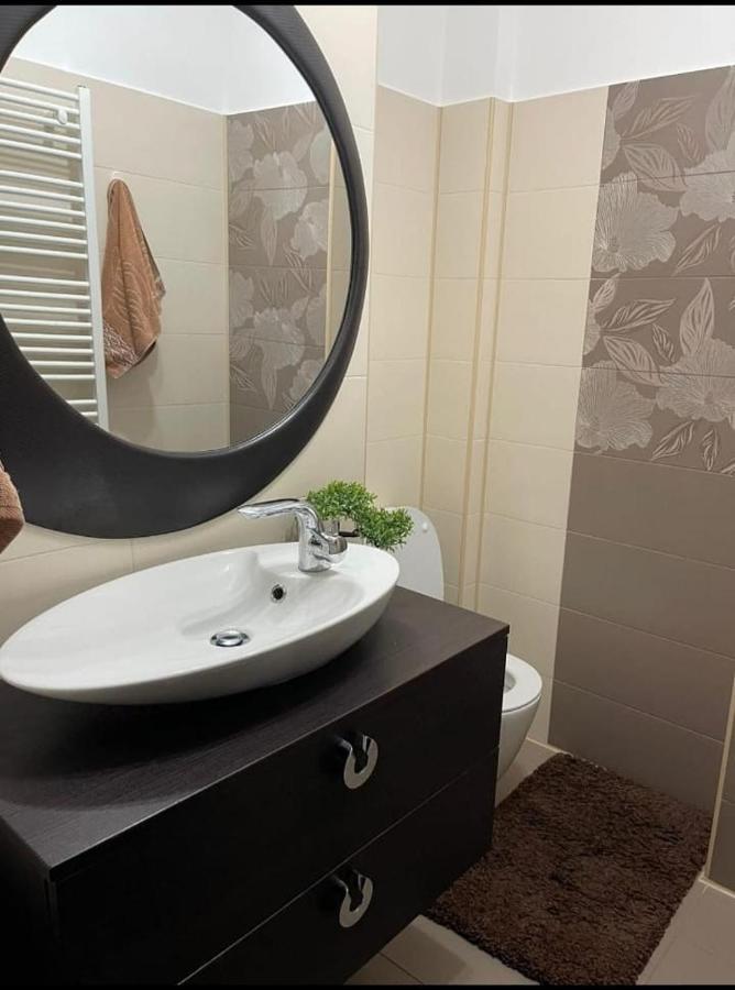 Apartament Lux Ultracentral Craiova Buitenkant foto