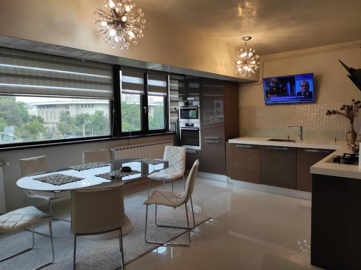 Apartament Lux Ultracentral Craiova Buitenkant foto